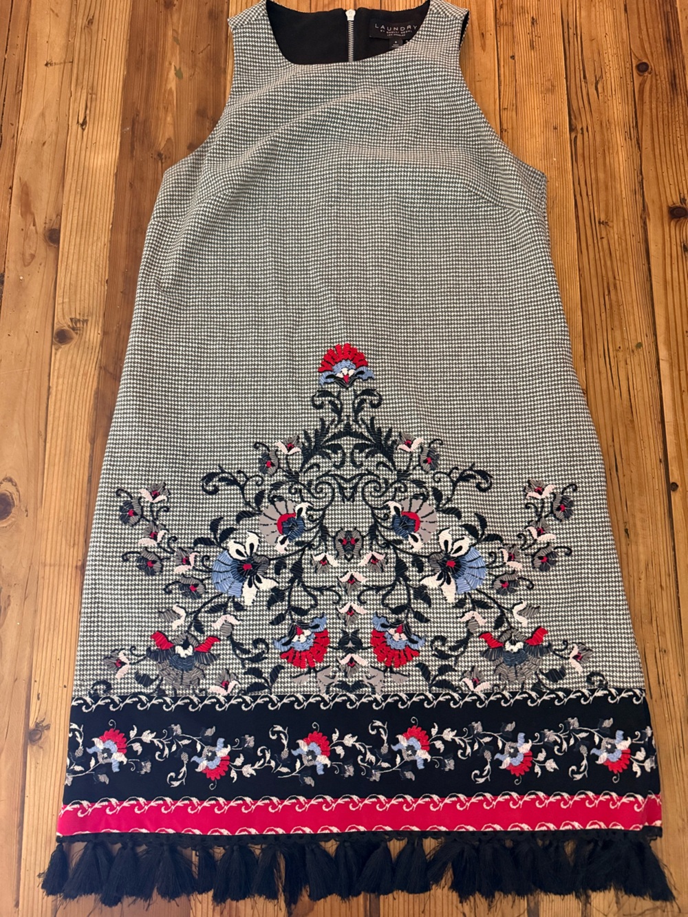 Laundry by Shelly Segal Los Angeles Pencil Skirt with Floral Embroidery
